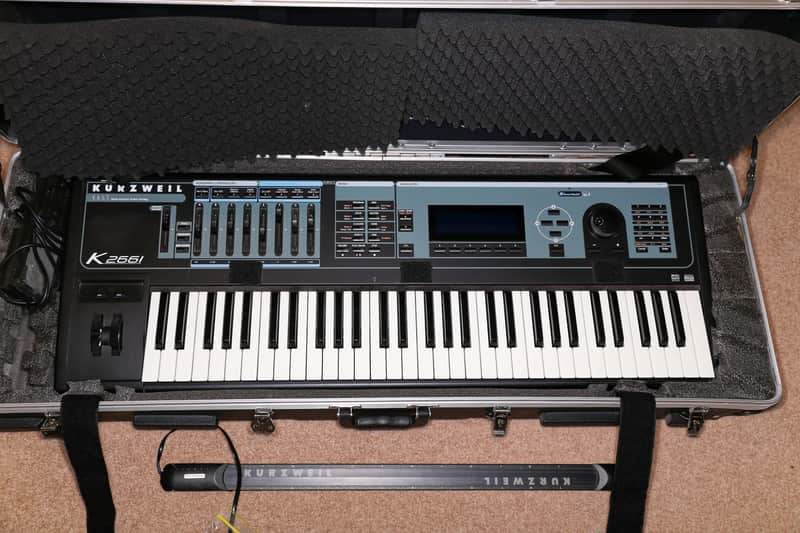 Kurzweil K2661 V.A.S.T. 48 voice Synthesizer image 1