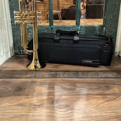 Yamaha Trumpet Ytr 2330 w/  Yamaha Soft Case & Yamaha 11b4 Mouth Piece image 5