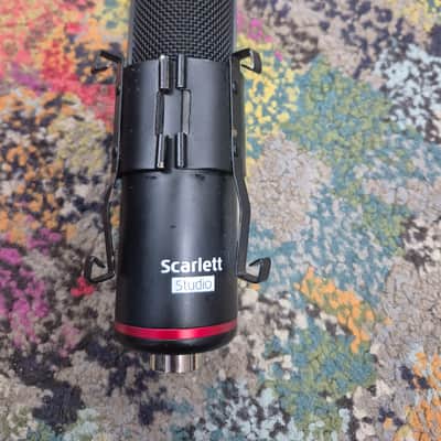 Focusrite Scarlett studio condenser mic image 1