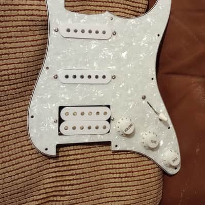 Unbranded Strat 2020 - White Pearloid image 1