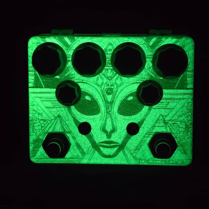 68 Pedals King of Clone Dual Overdrive Distortion Boost Pedal Tesi Custom Shop-Glow in the Dark Alien Head image 1