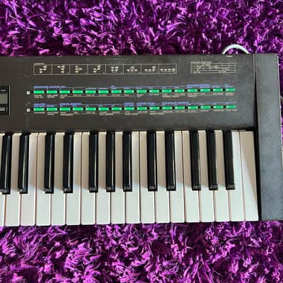 1980s Yamaha DX-21 FM Keyboard Synthesizer image 10