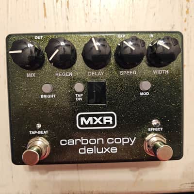 MXR M292 Carbon Copy Deluxe Analog Delay | Reverb