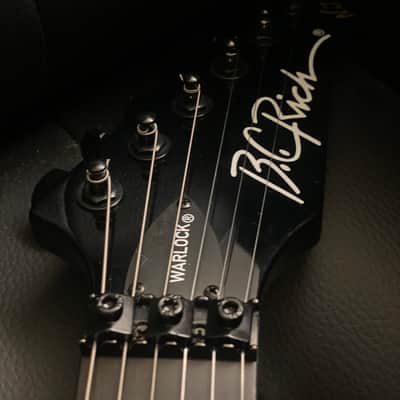 Pre Loved B.C Rich Ltd Ed Stranger Things "Eddie's Guitar" Warlock | Crackle image 18