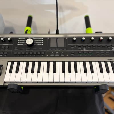 Korg MicroKORG 2 37-Key Synthesizer/Vocoder 2024 - Present - Black