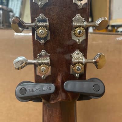 Recording King RD-318 Deluxe Dreadnought Natural image 13