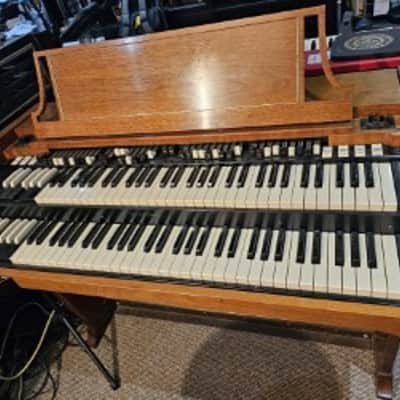 HAMMOND ORGAN  A100 1959-1975 - WOOD image 1