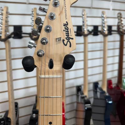 Squier Sonic Stratocaster HT H - Flash Pink - B Stock image 2