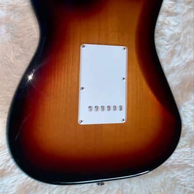 2017 Fender Classic  '60s  Stratocaster with  Rosewood Fretboard  electric guitar image 5