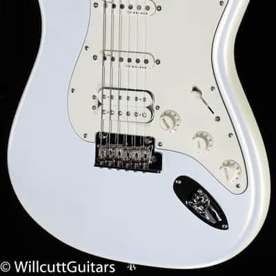 Fender Juanes Stratocaster Maple Fingerboard Luna White (177) image 1