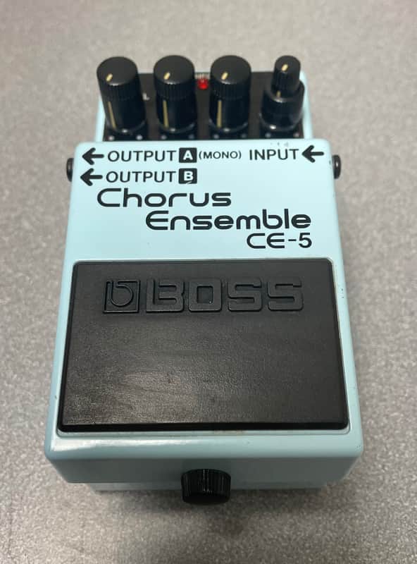 Boss CE-5 Chorus Ensemble (Blue or Pink Label) 1991 - 2001 - Blue