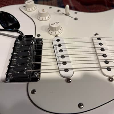 Fender LEFT HANDED Stratocaster Player MIM - Polar White image 3