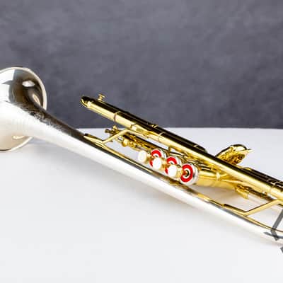 King Silver Sonic 1952 Bb trumpet, lacquer image 9