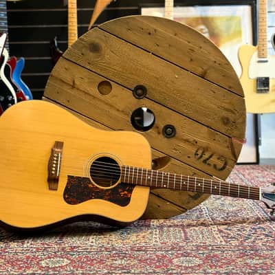 Guild USA DV-6 with Rosewood Back and Sides 2008 - 2011 - Natural Satin image 2