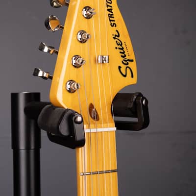 Squier Classic Vibe '70s Stratocaster HSS - Black with Maple Fingerboard With Gig Bag image 7