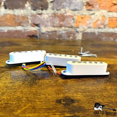 Stagg S-Style Single Coil Pickups- Set of 3 (2010s - White) image 4