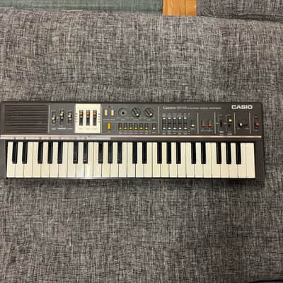 Casio MT-68 Casiotone 49-Key Synthesizer 1980s - Grey