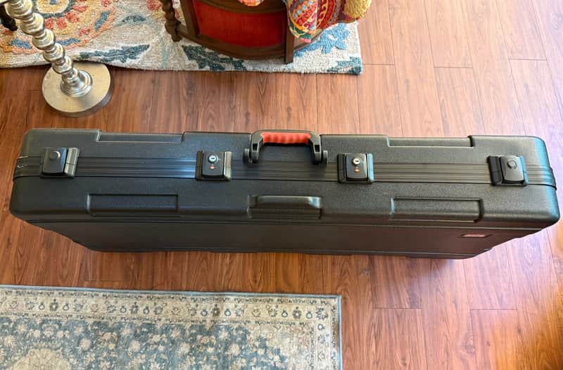 Gator GTSA-KEY61 TSA Series ATA Molded 61-Key Keyboard Case 2010s - Black image 1