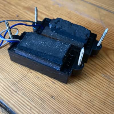 1990s Vintage (Brand) V4 Precision P Bass Guitar Pickups Korea 10.7 K image 4