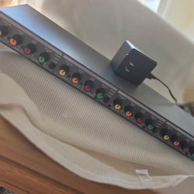 レア機材　APHEX　105 1U　LOGIC　ASSISTED GATE レア機材 APHEX 105 1U LOGIC ASSISTED GATE レア機材 APHEX 105 1U