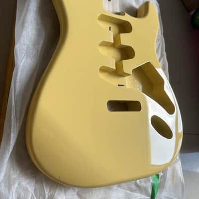 Creamy Yellow Finish Guitar Stratocaster Strat Style Poplar Wood Body image 6