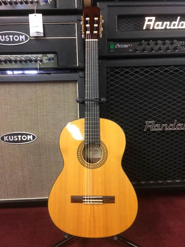 Alvarez RC10 Natural Gloss NYLON Classical Guitar [ProfRev] image 1