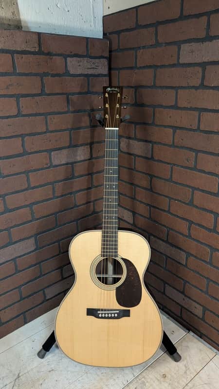 Martin 000-28 Modern Deluxe Acoustic Guitar - DEMO image 1