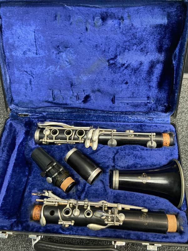 Buffet Crampon E11 Bb Clarinet image 1