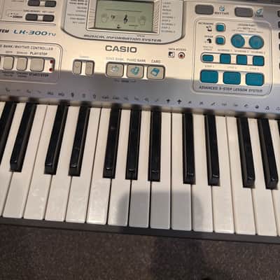 Casio LK-300TV 61-Key Key-Lighting Keyboard 2000s - Silver