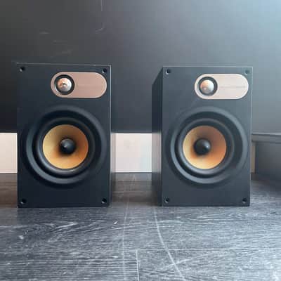 Bowers and Wilkins 686 (pair) image 1