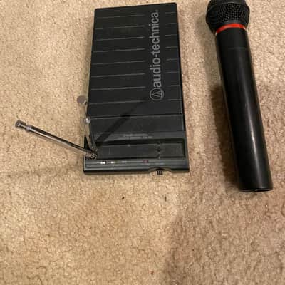 Audio-Technica ATW-R03 & ATW-T22 wireless lead microphone image 1