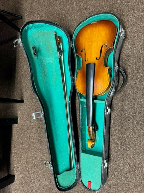 Used Cremona Fecit Anno Domini 19 Vintage Restoration, Repair, or