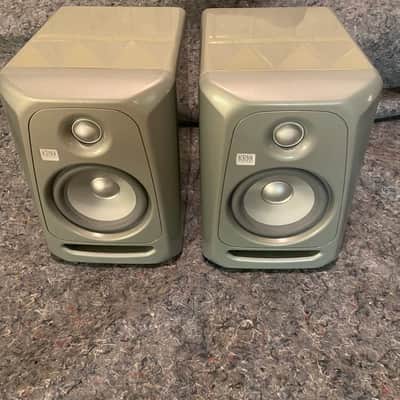 KRK ROCKIT 5 GEN3 2018 PLATINUM SERIES POWERED STUDIO MONITORS - Silver image 2