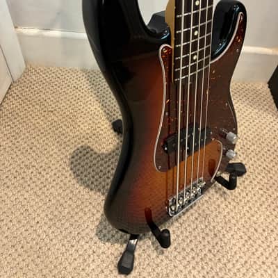Fender American Precision V 5-string bass 2013 - 3-tone sunburst image 3