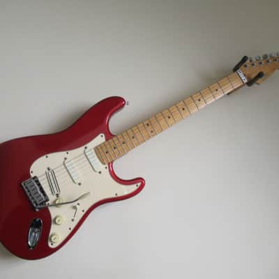 Fender Strat Plus Deluxe Electric Guitar | Reverb