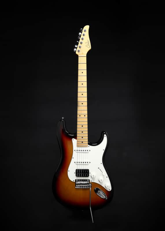 Suhr Classic S HSS with Maple Fretboard 2018 - Present - 3 Tone Burst image 1
