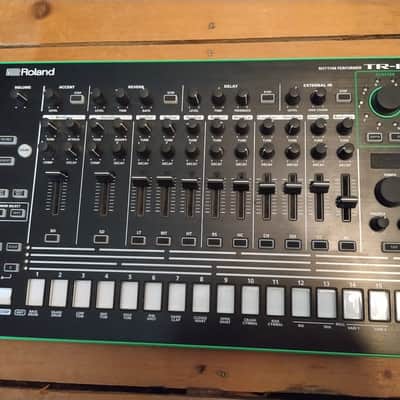 Roland AIRA TR-8 Rhythm Performer Drum Machine 2014 - Present - Black image 1
