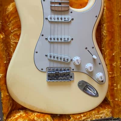 Fender Yngwie Malmsteen US Signature Stratocaster with Maple Fretboard Early 2000s - Vintage White image 1