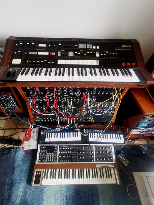 Yamaha CS-70M Polyphonic Synthesizers 1981 - 1984 - Black
