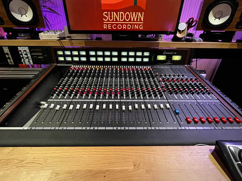Trident Series 78 24-Ch Analogue Console with VU Meter Bridge image 1