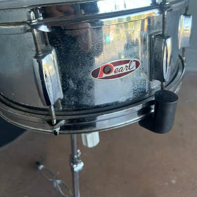Vintage 60's Pearl 5.5x14" Chrome 8 Lug Snare Drum image 3