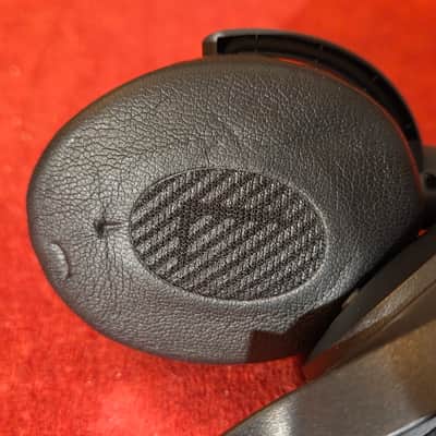 Bose On-Ear Wireless Headphones w/ Original Box image 7