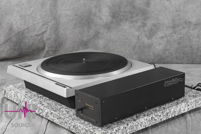 Technics SP-10MK2 Direct Drive turntable w/SH-10E in Very Good Condition +