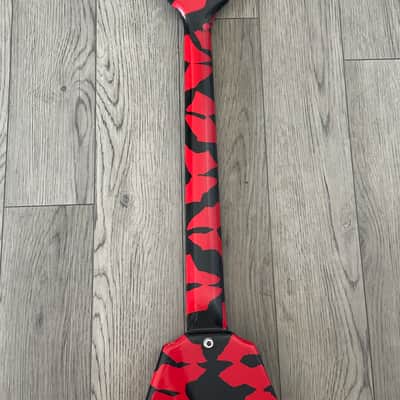 Hamer Vector Flying V 1985 - Red and Black Zulu Bengal Tiger Finish Electric GUI image 10