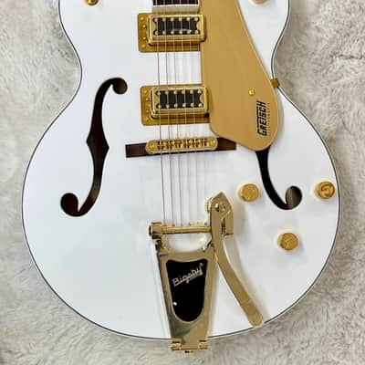 Mint Gretsch G5422TG Electromatic Classic with Bigsby, Gold Hardware, Snowcrest White image 3