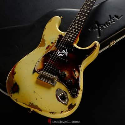 Fender Stratocaster Vintage White FN Series with Gold Leaf Made in USA Aged Relic (Rare) image 11