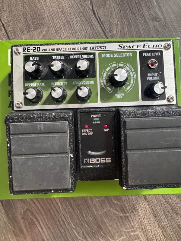 Boss RE-20 Space Echo 2007 - Present - Green