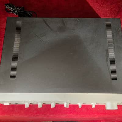 Vintage 1980s Harman/Kardon HK 825 Stereo Preamplifier image 4