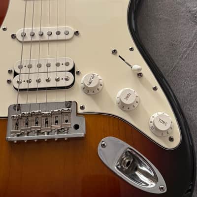 Fender American Stratocaster HSS – 2008 – 3-Color Sunburst – Made in USA – OHSC image 4