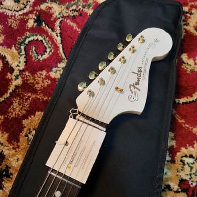 *NEW IN BOX* 2026 Fender Japan Limited Edition Traditional Collection, 60's Jazzmaster White Pearl Gold with Matching Headstock, MIJ JD26 image 3
